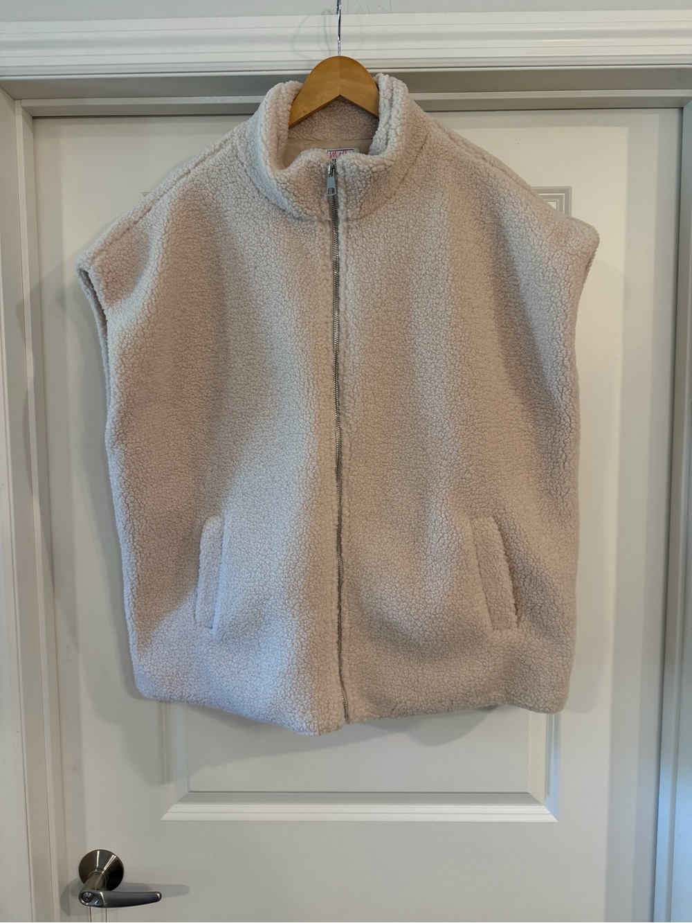 Women’s Plush Sherpa Vest - Light Cream Zippered Vest